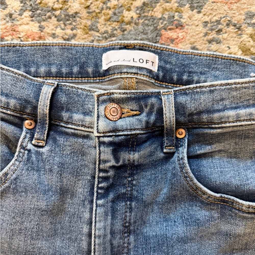 LOFT Jeans - Picture 2 of 3